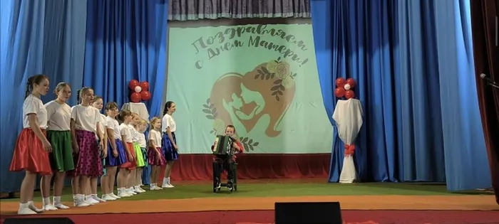 Screenshot_2025-11-28-10-33-13-296_com.miui.videoplayer