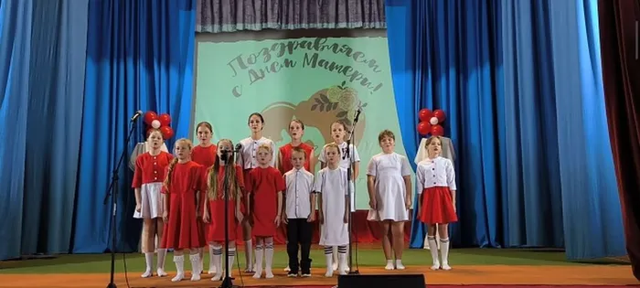 Screenshot_2025-11-28-10-32-02-773_com.miui.videoplayer